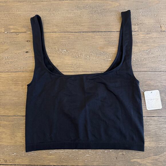 Free People Intimately NWT Seamless Crop Top Medium / Large Stretch Black Lounge - Picture 1 of 5